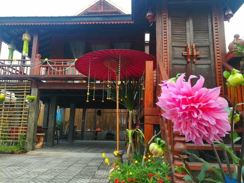Lampang Lanna Home Bagian luar foto